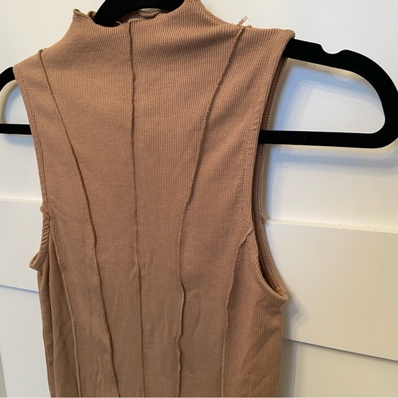 Dynamite Beige Funnel Neck Tank Top - Picture 7 of 8